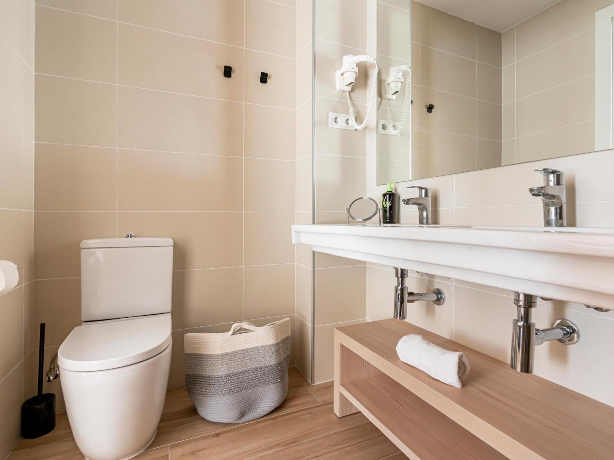Limehome Carrer De Besalu 82 * Barcellona